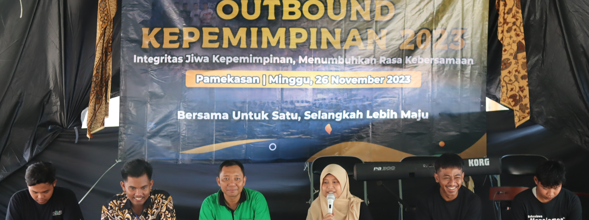 fca03b4d-f66c-4d6a-9b6f-8f3cafd8dbe2