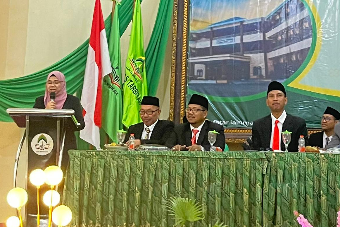 KULIAH UMUM ASSOC. PROF. HERLINA BINTI MOHAMMED, MA, Ph.D DARI USIM: MEWUJUDKAN LULUSAN YANG BERDAYA SAING GLOBAL DAN KOLABORATIF MELALUI PENDIDIKAN BERBASIS NILAI-NILAI PROFETIK
